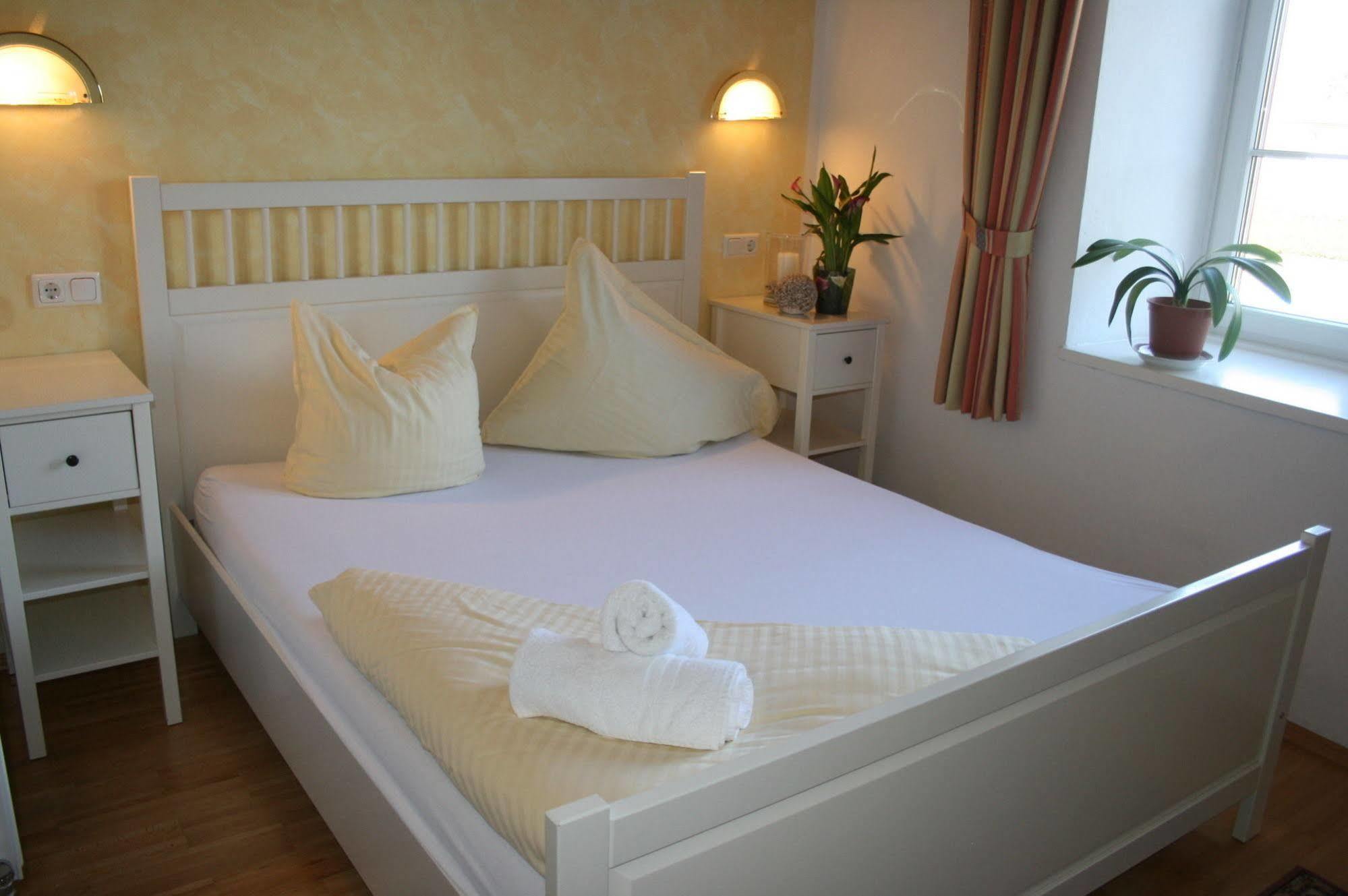 Gut Drasing Hotel Krumpendorf Exterior photo